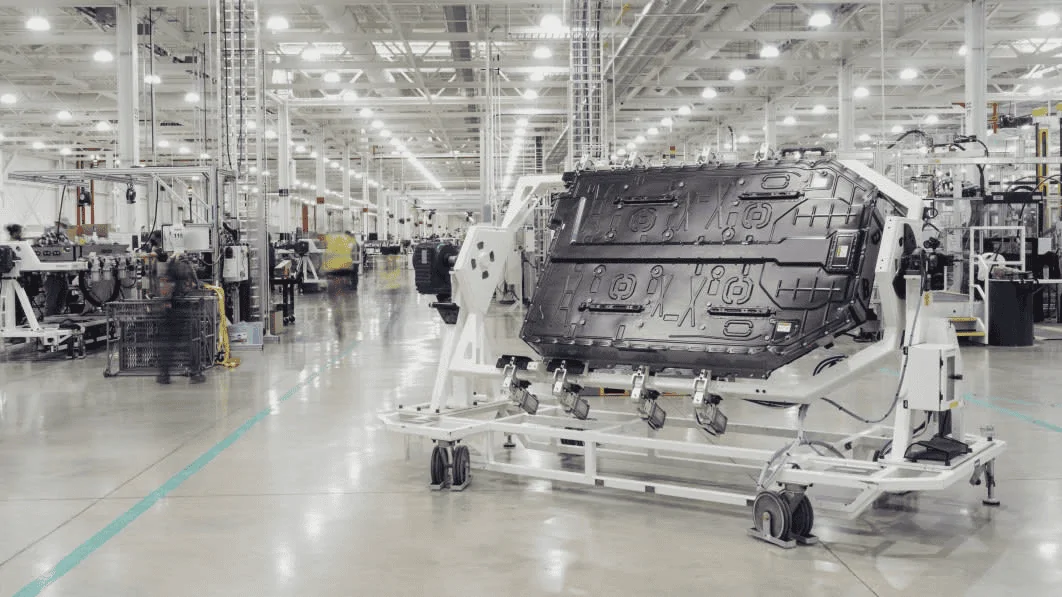 Rivian R1T R1S The Max Pack Will Most Likely Be Canceled - IMO 1661860258142