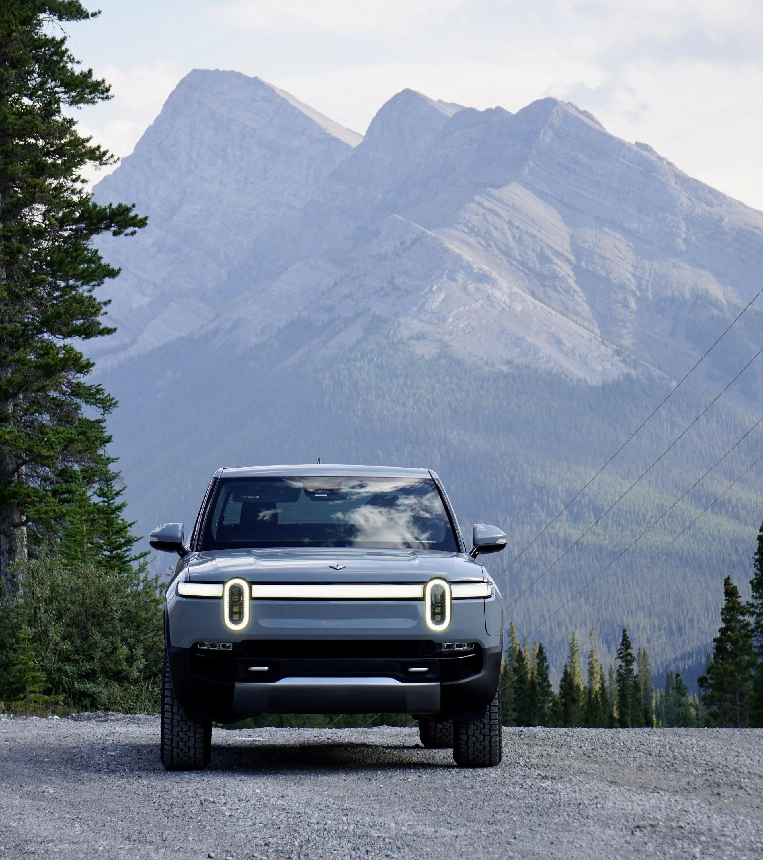 Rivian R1T R1S LIMESTONE R1T Photos D1AADED7-6C67-405C-8148-3A8000EAA8E2