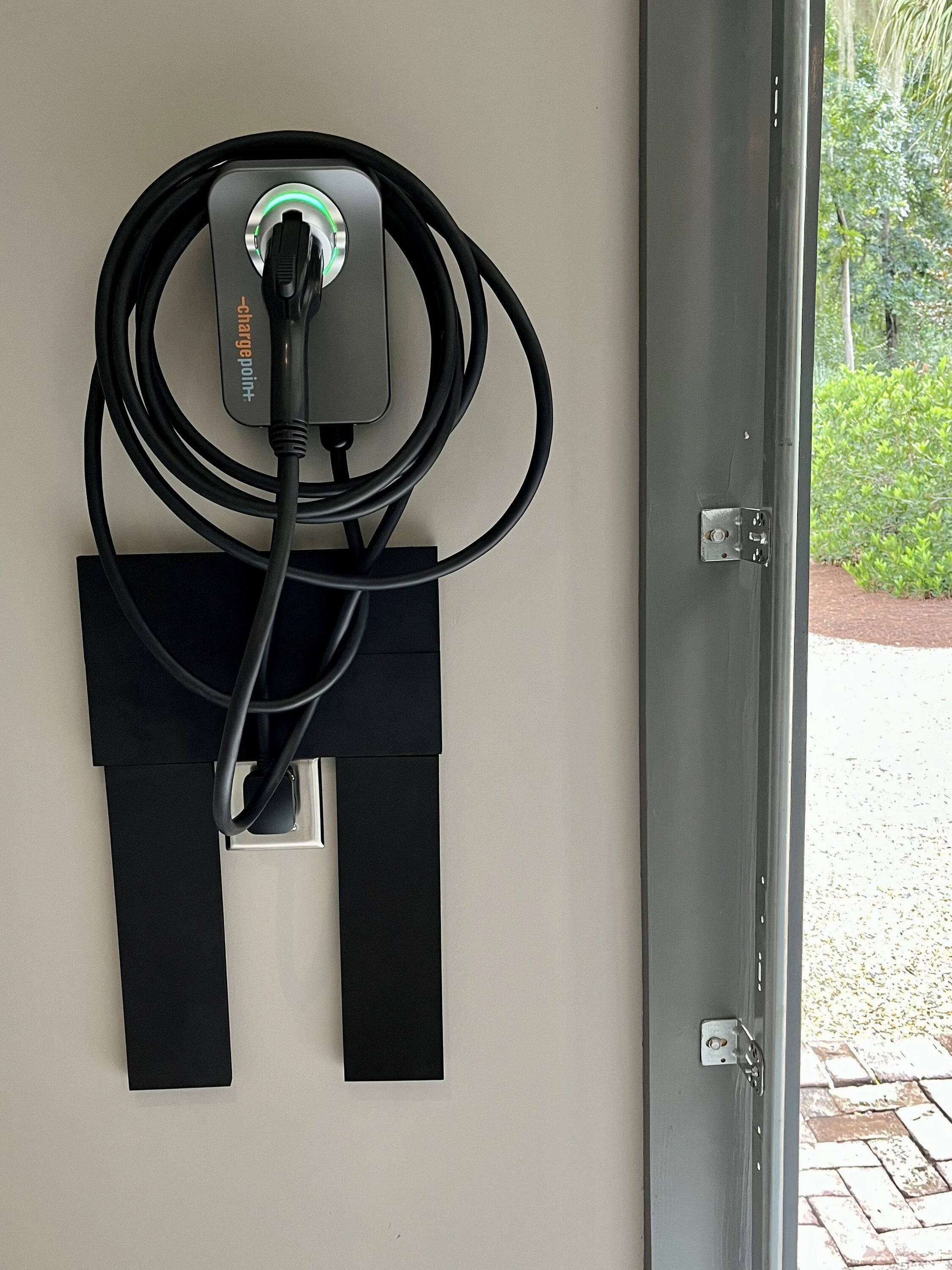 Rivian R1T R1S Show off your Level 2 Home Charger installs here 0499B9D0-6811-4EA8-A5A1-AEBD53463012