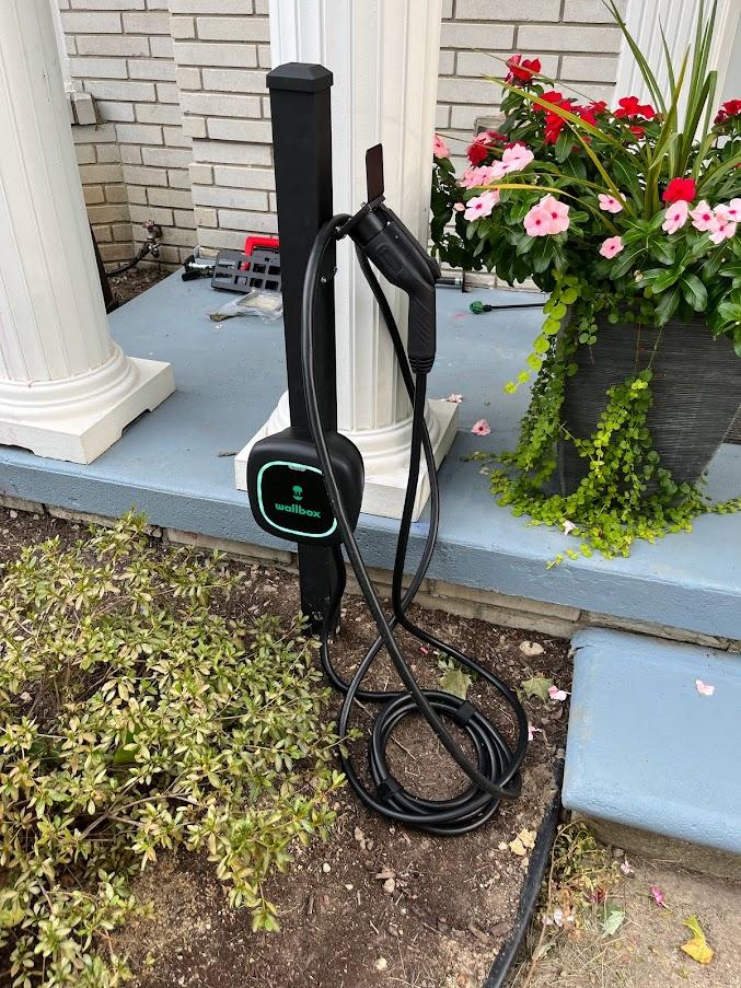 Rivian R1T R1S Show off your Level 2 Home Charger installs here YuCG2gTM7fsDFpmu14cQKcuFQM=w678-h903-no?authuser=0