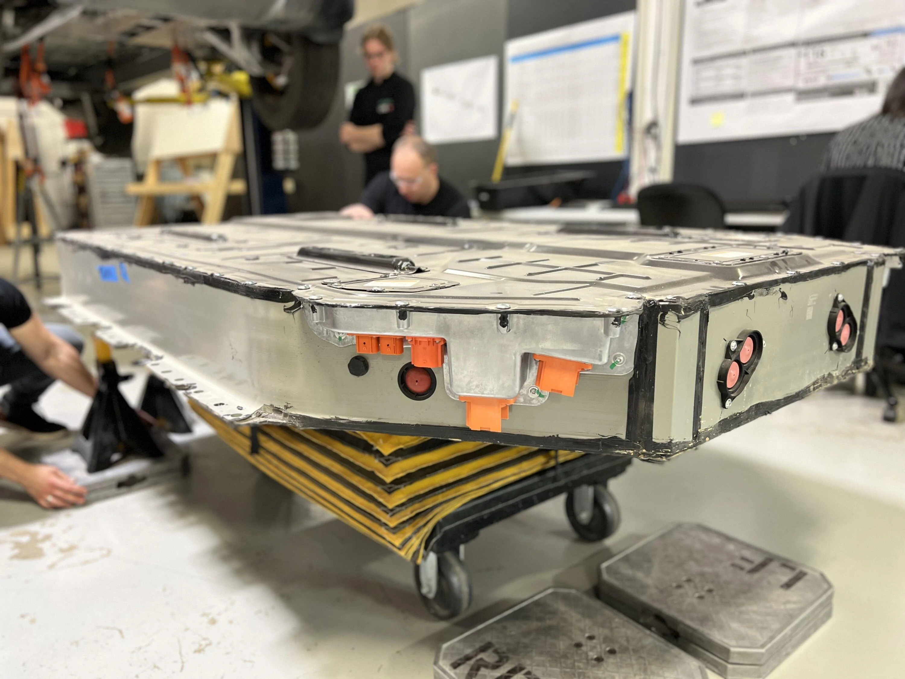 Rivian R1T R1S R1T "preparing battery for fast charging" 329F5672-9B58-4888-8B37-64490DA83281