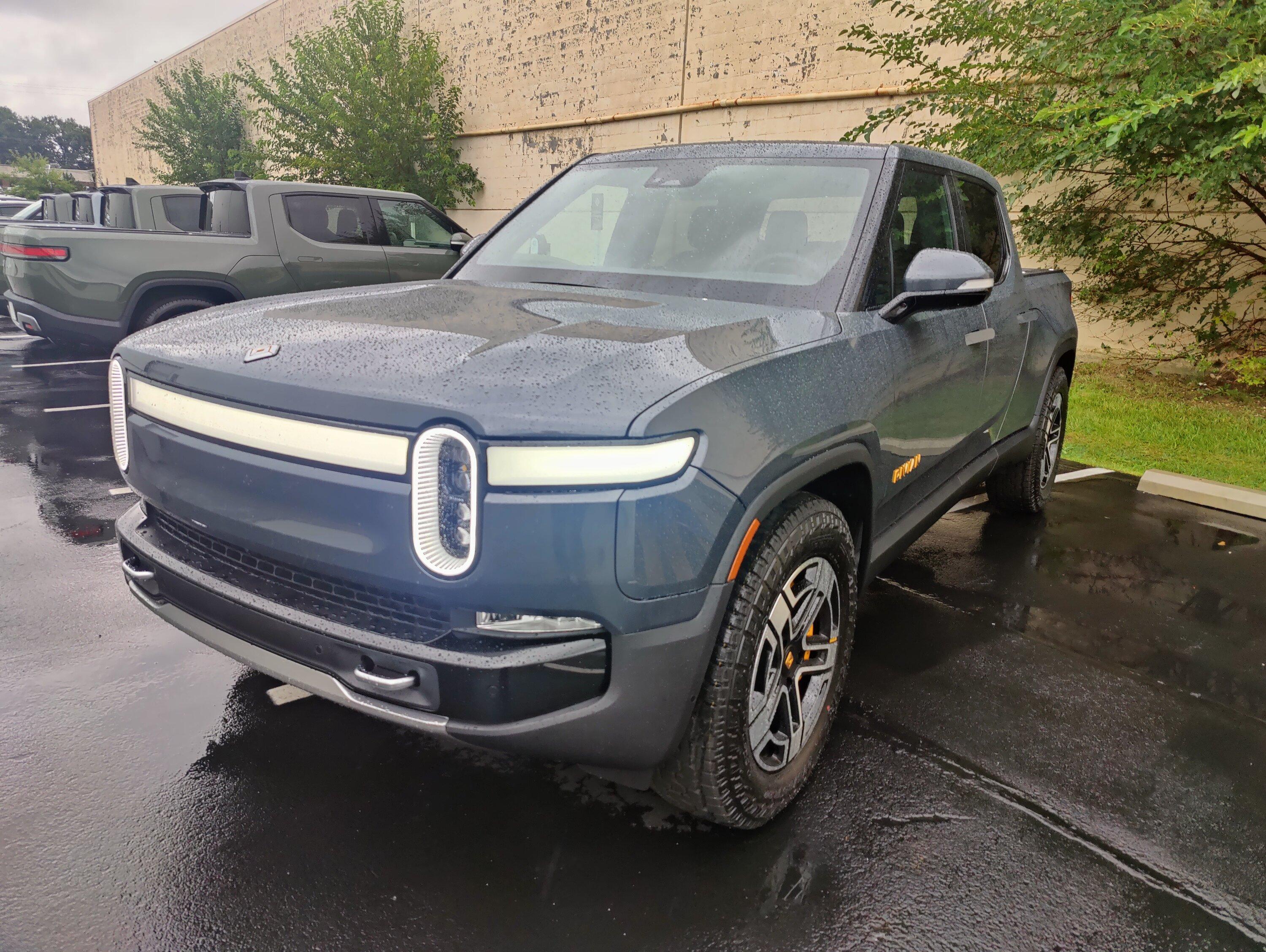Rivian R1T R1S El CAP GRANITE Rivian Photos 8F486F06-0EC1-4DAC-9579-7CFA95028CBC