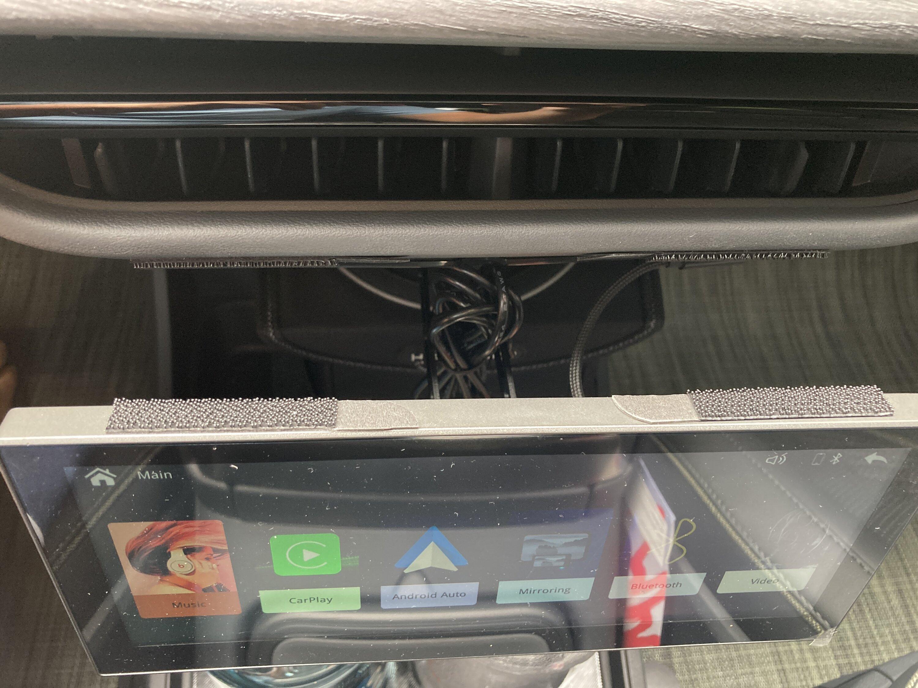 Rivian R1T R1S I added CarPlay to my R1T BC4A37C5-ECAC-40DF-A0A1-264D34127EDC