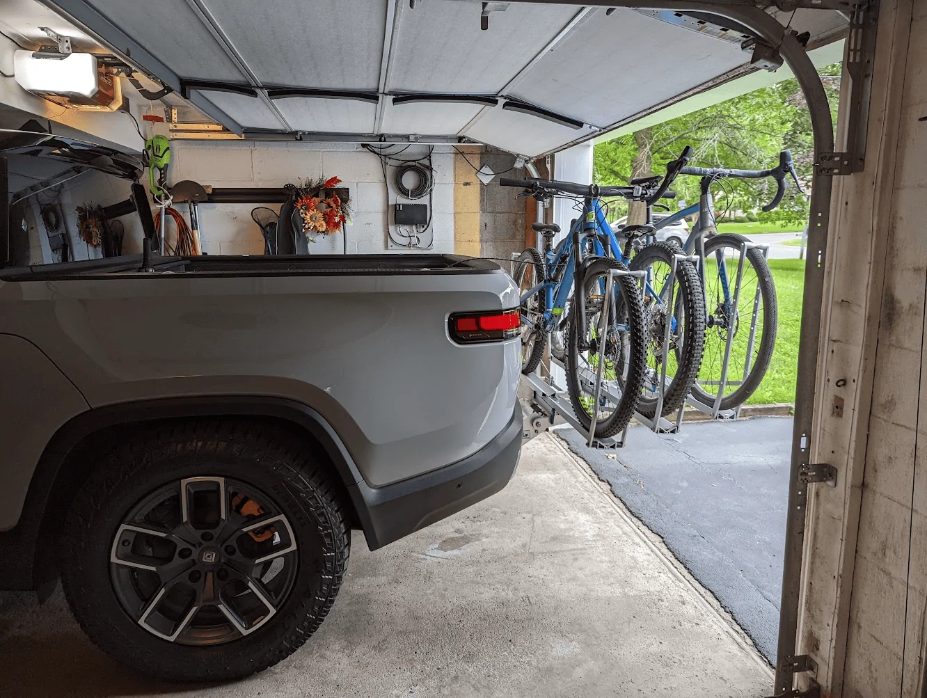 Rivian R1T R1S R1T and Mountain Biking 1662376170559