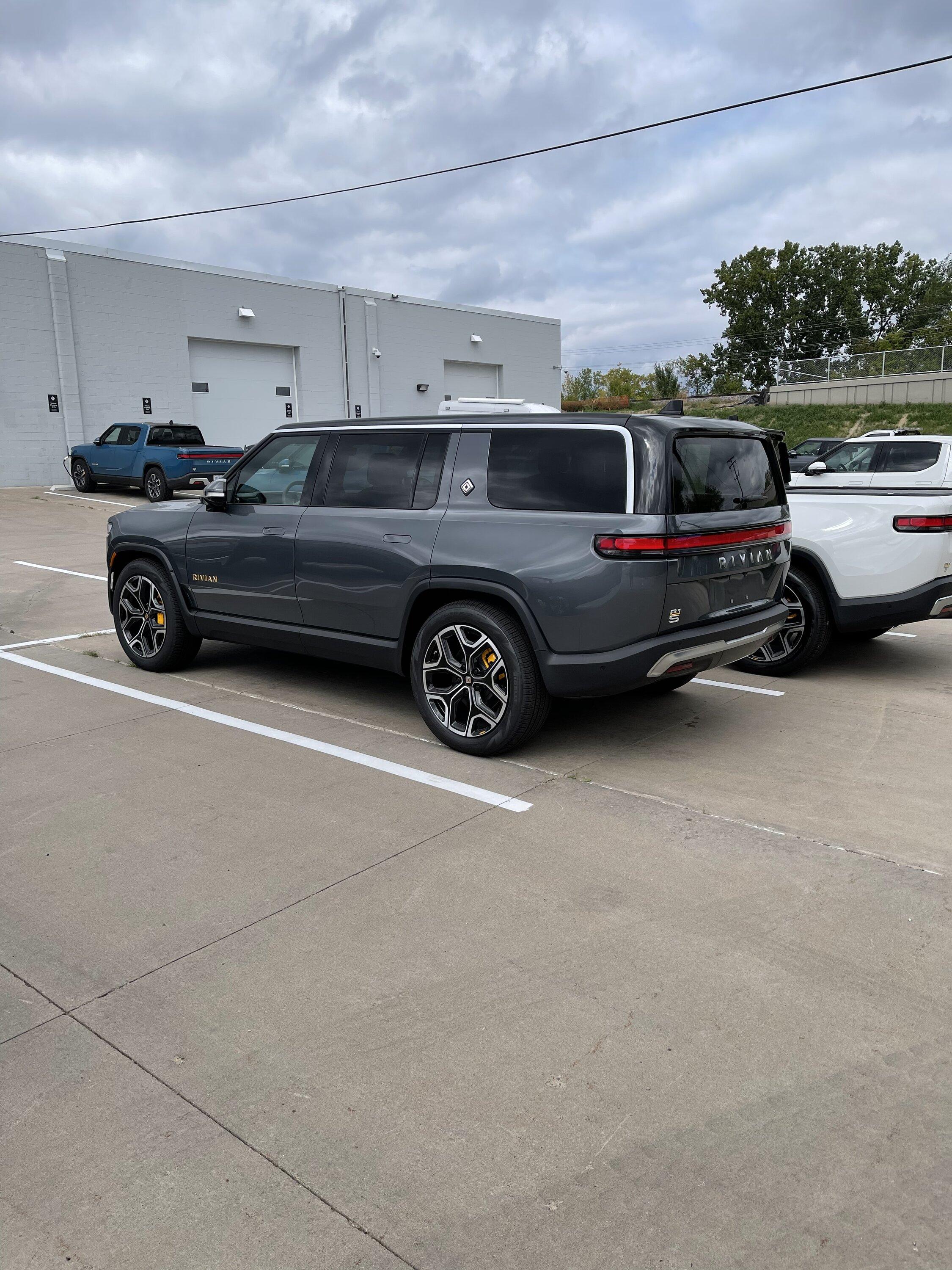 Rivian R1T R1S Minnesota Pre Orders 954256DD-1986-4B6E-A14F-2C9D8CFD5DC2