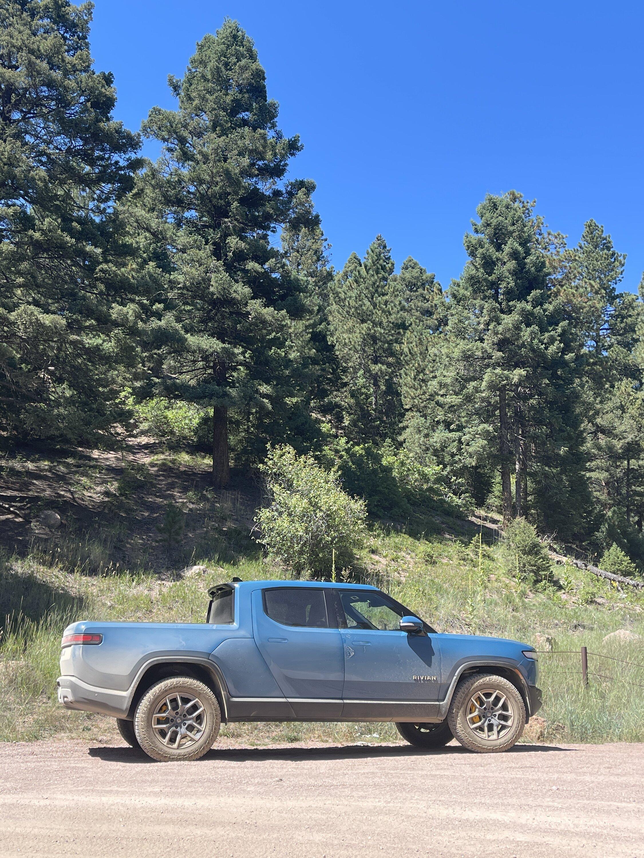 Rivian R1T R1S Colorado Checking In F3412898-EDBA-49FC-AAB9-75A9927B8CD4