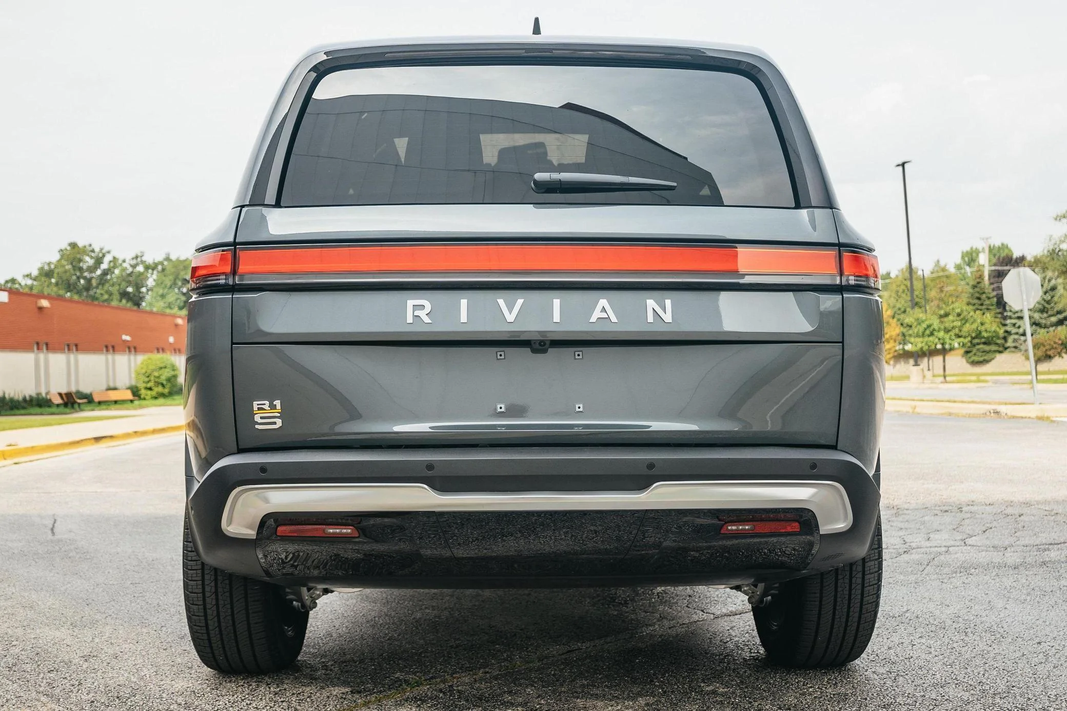 Rivian R1T R1S R1S Rear Underside Diffuser - Why Piano Black?!?! KP8AOLwa-cEfO2_xC5O-(edit)