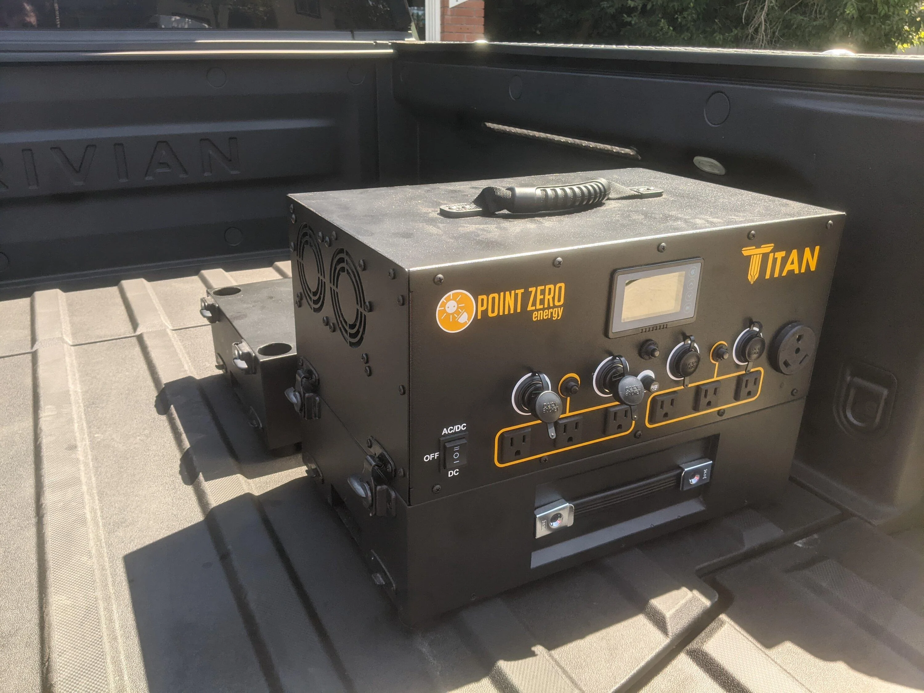 Rivian R1T R1S Experiment: PointZero Titan solar generator in an R1T PXL_20220907_200904167