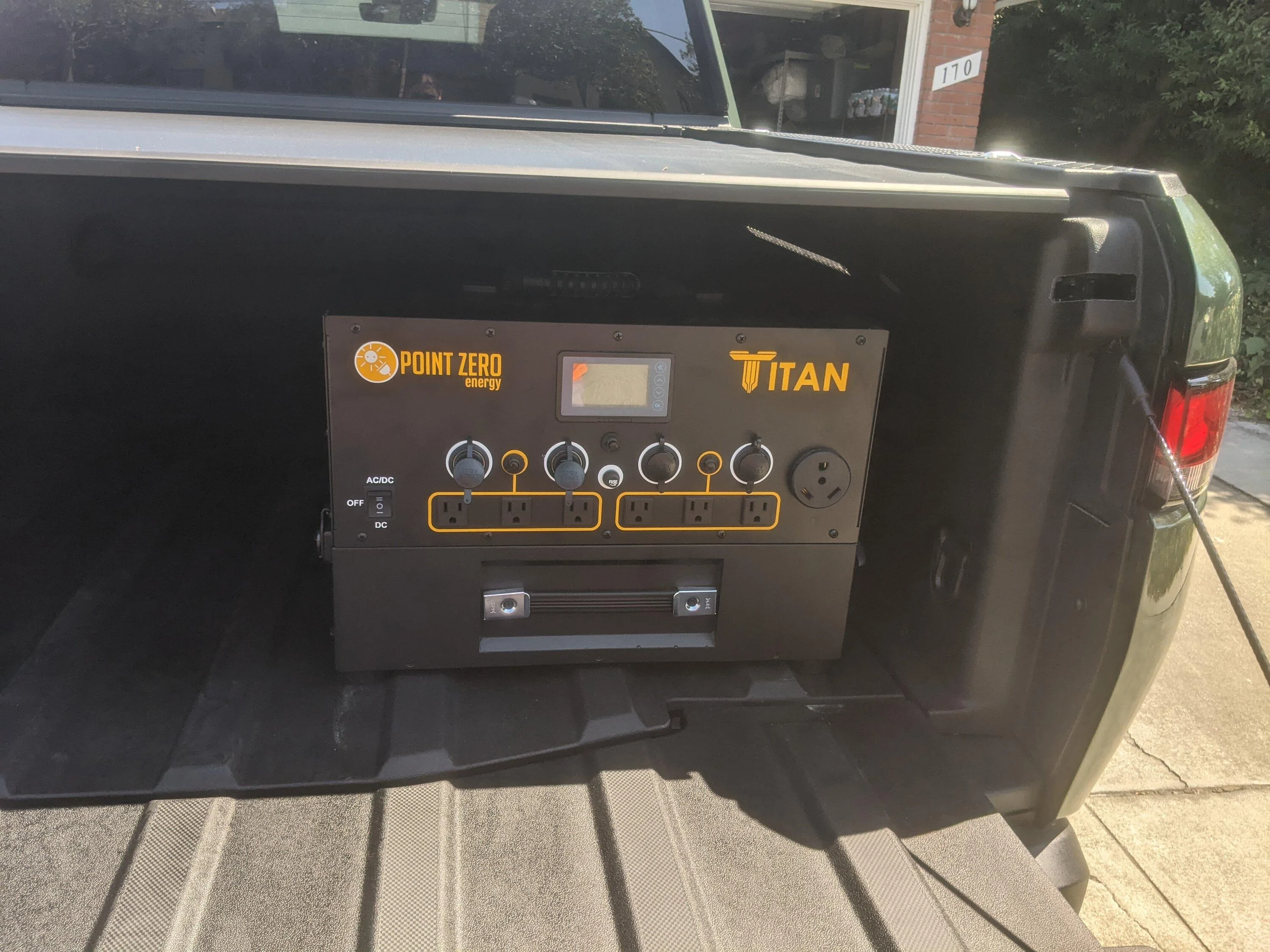 Experiment: PointZero Titan solar generator in an R1T | Rivian Forums - R1T  R1S R2 R3 News, Specs, Models, RIVN Stock -- Rivianforums.com