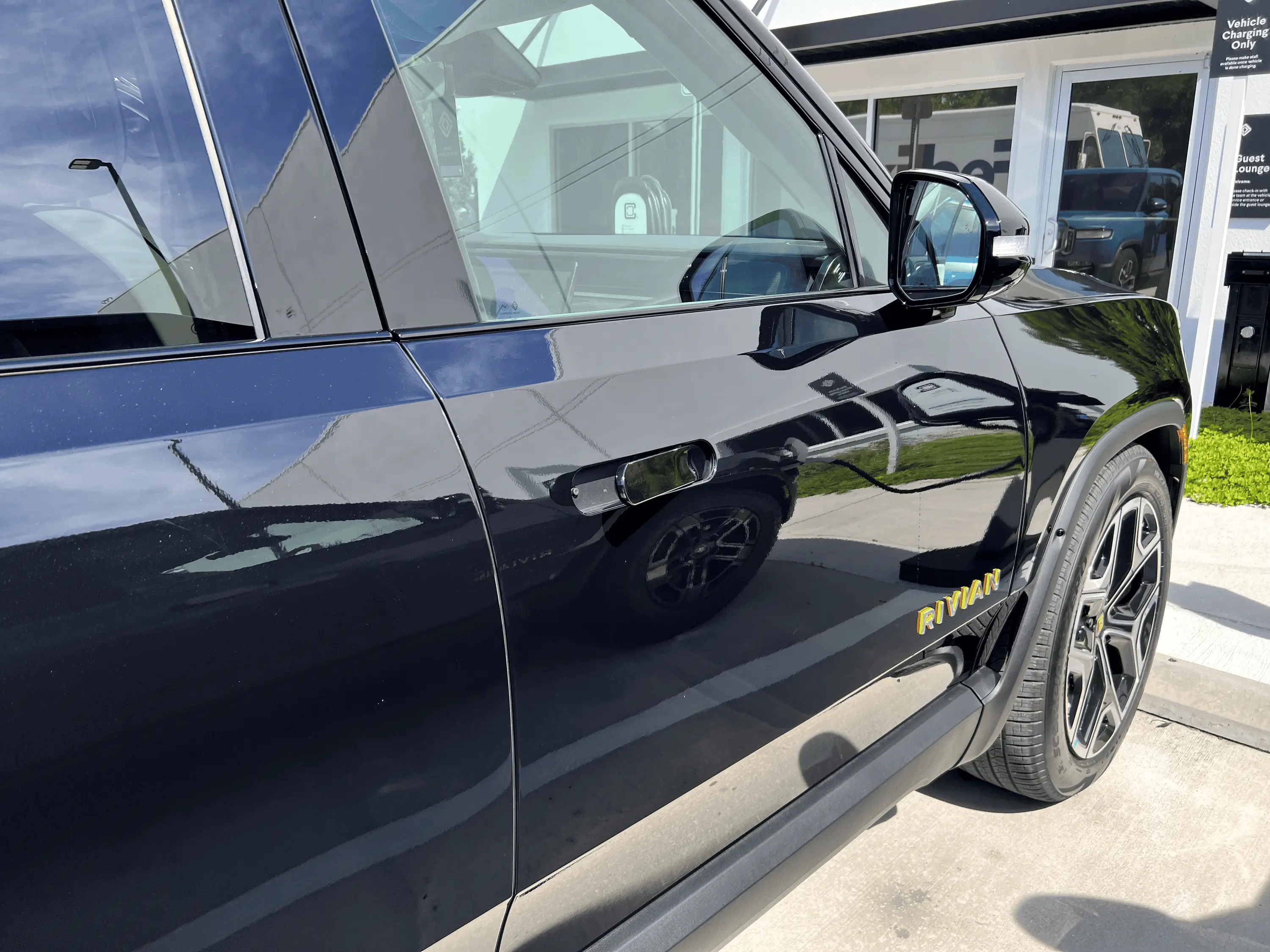 Rivian R1T R1S Florida Pre-orders tempImagekDvos