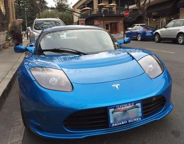 Rivian R1T R1S Guest charging etiquette Blue Teslas