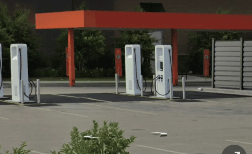Rivian R1T R1S Electrify America - Redesigned labels coming to charging stations Screenshot_20220908-160025