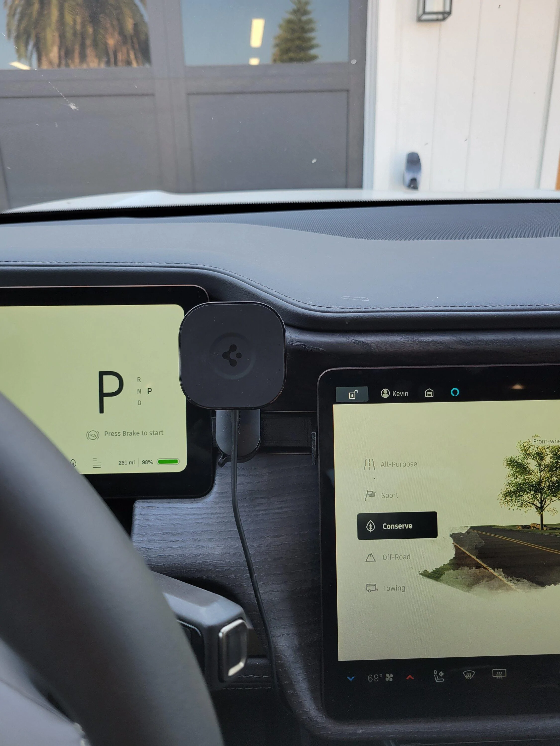 Rivian R1T R1S Mounting a cell phone.  Has anyone done it? 20220908_094110