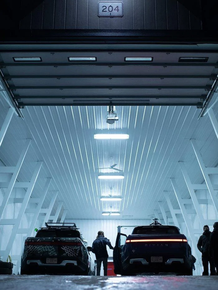 Rivian R1T R1S Real Rivian Photos & Videos original.jpg;resize(700,_)(3)