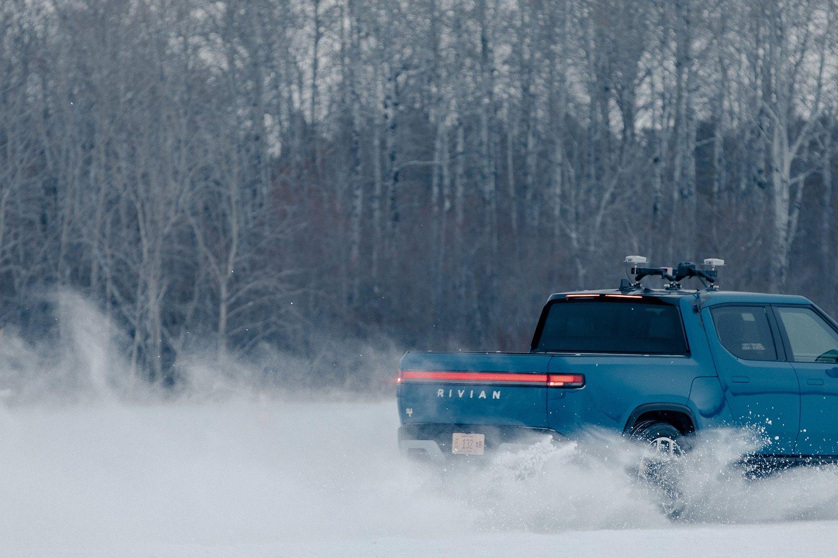 Rivian R1T R1S Real Rivian Photos & Videos original.jpg;resize(1700,_)(1)