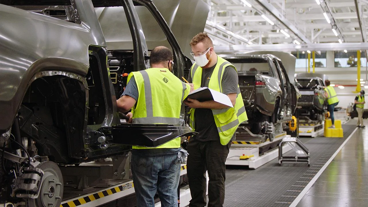 Rivian R1T R1S Launch Green - Come on Rivian, Pictures Please! 2018_11_BuildingTowardsProduction_Vimeo_Thumbnail