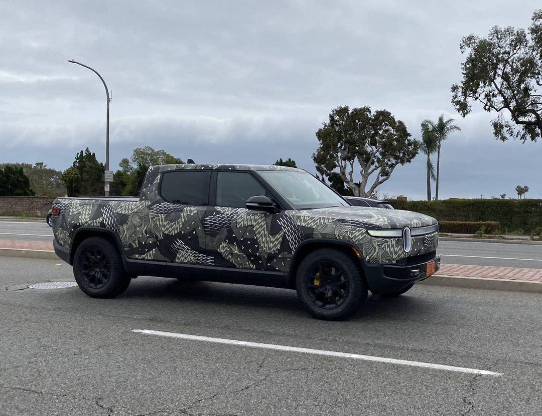 Rivian R1T R1S R1T and R1S sightings from the weekend 157648916_3772380246187941_6864987059176512550_n