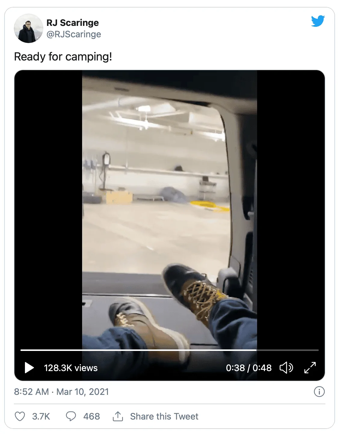 Rivian R1T R1S 5 Seat versus 7 seat Screen Shot 2021-03-11 at 8.15.22 AM