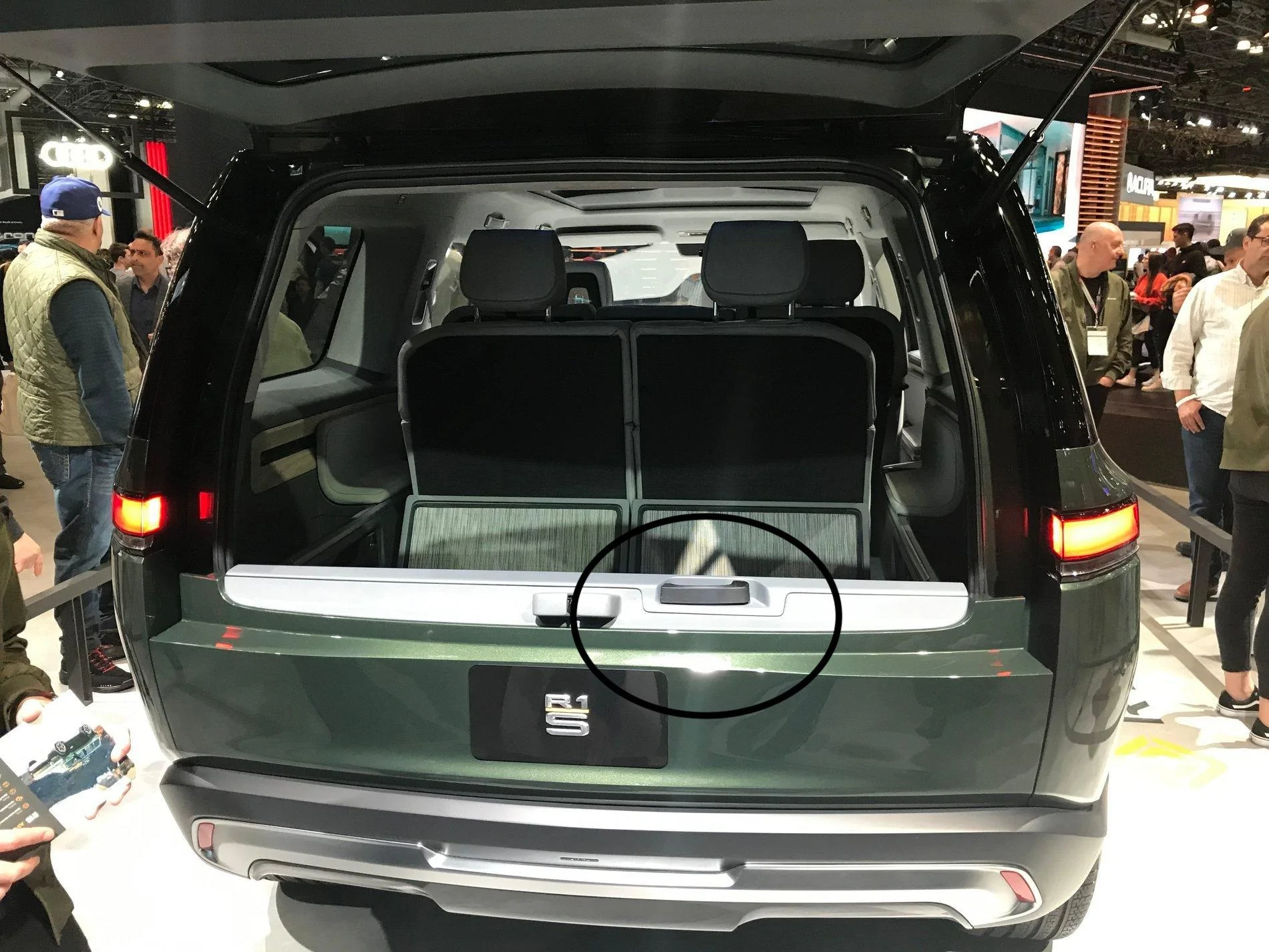 Rivian R1T R1S Possible Power Tailgate for R1S?? 032983a0-85ea-44d3-bbe9-5662eaaae6c0-jpeg.541
