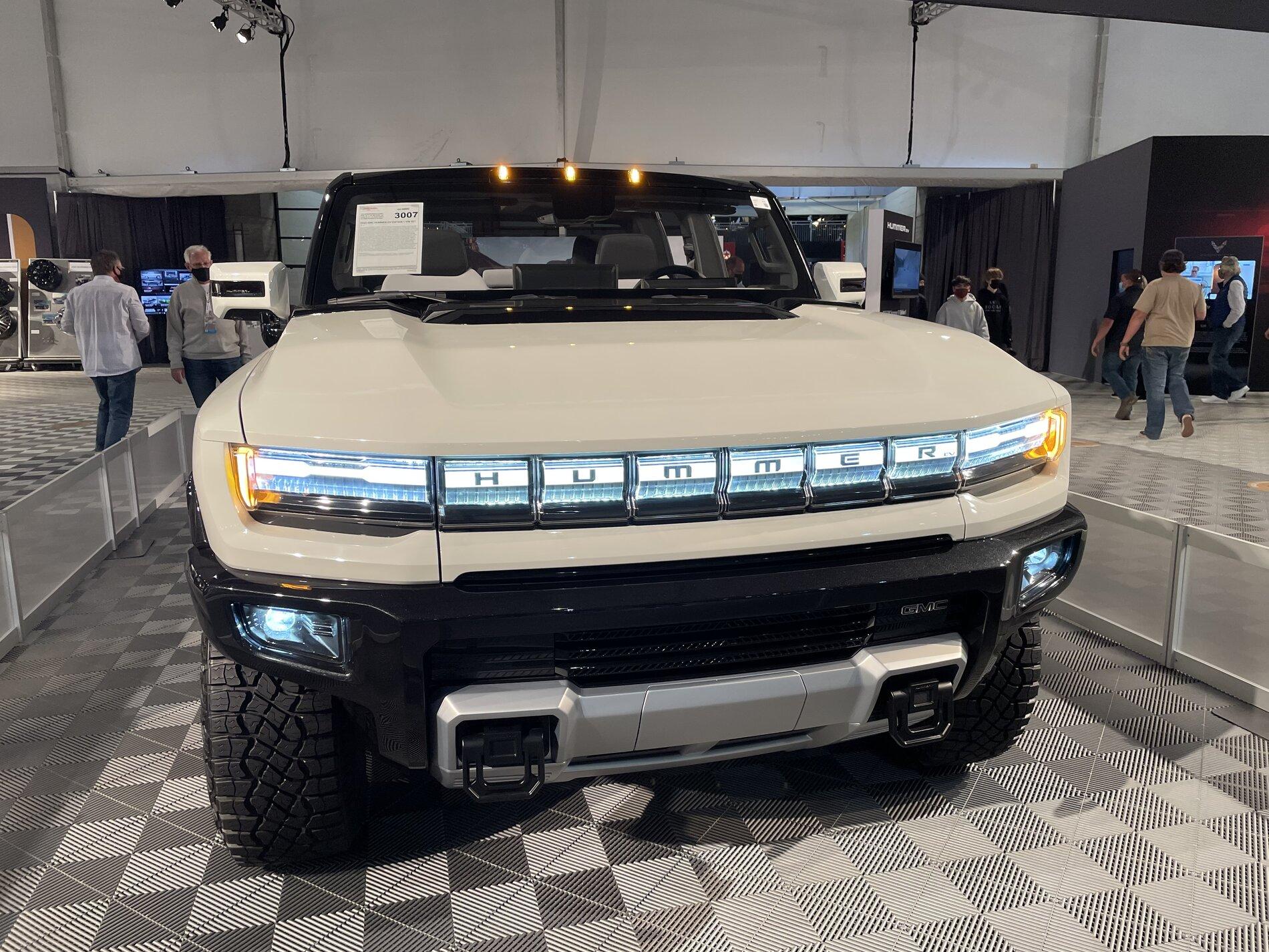 Rivian R1T R1S HUMMER EV Pickup first official look Hummer1.JPG