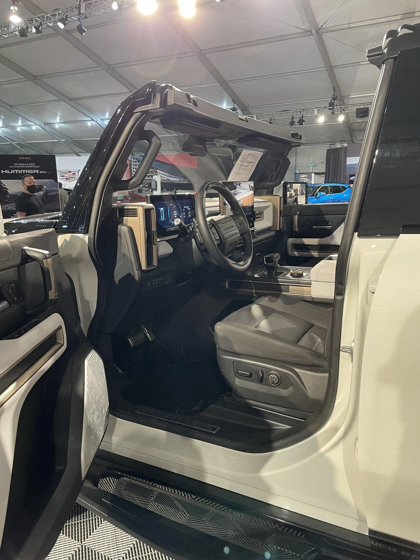 Rivian R1T R1S HUMMER EV Pickup first official look Hummer11