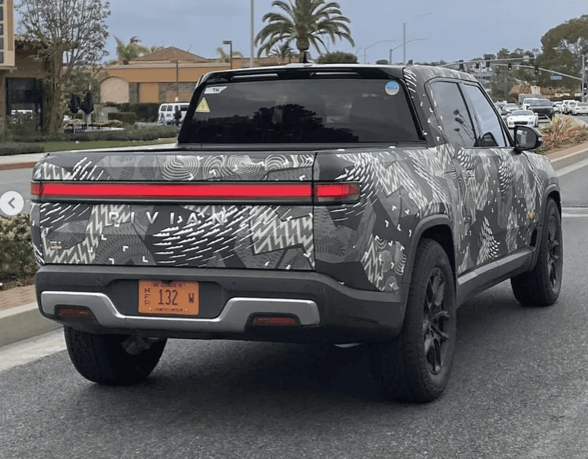 Rivian R1T R1S anyone else hate the 20" R1S wheels? Screen Shot 2021-03-31 at 2.19.41 PM