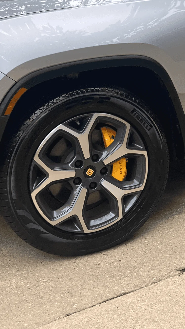 Rivian R1T R1S 21" Road Wheel Center Caps Available! 6A900B82-B7B4-4F1F-82B6-BCC3E23DF67D