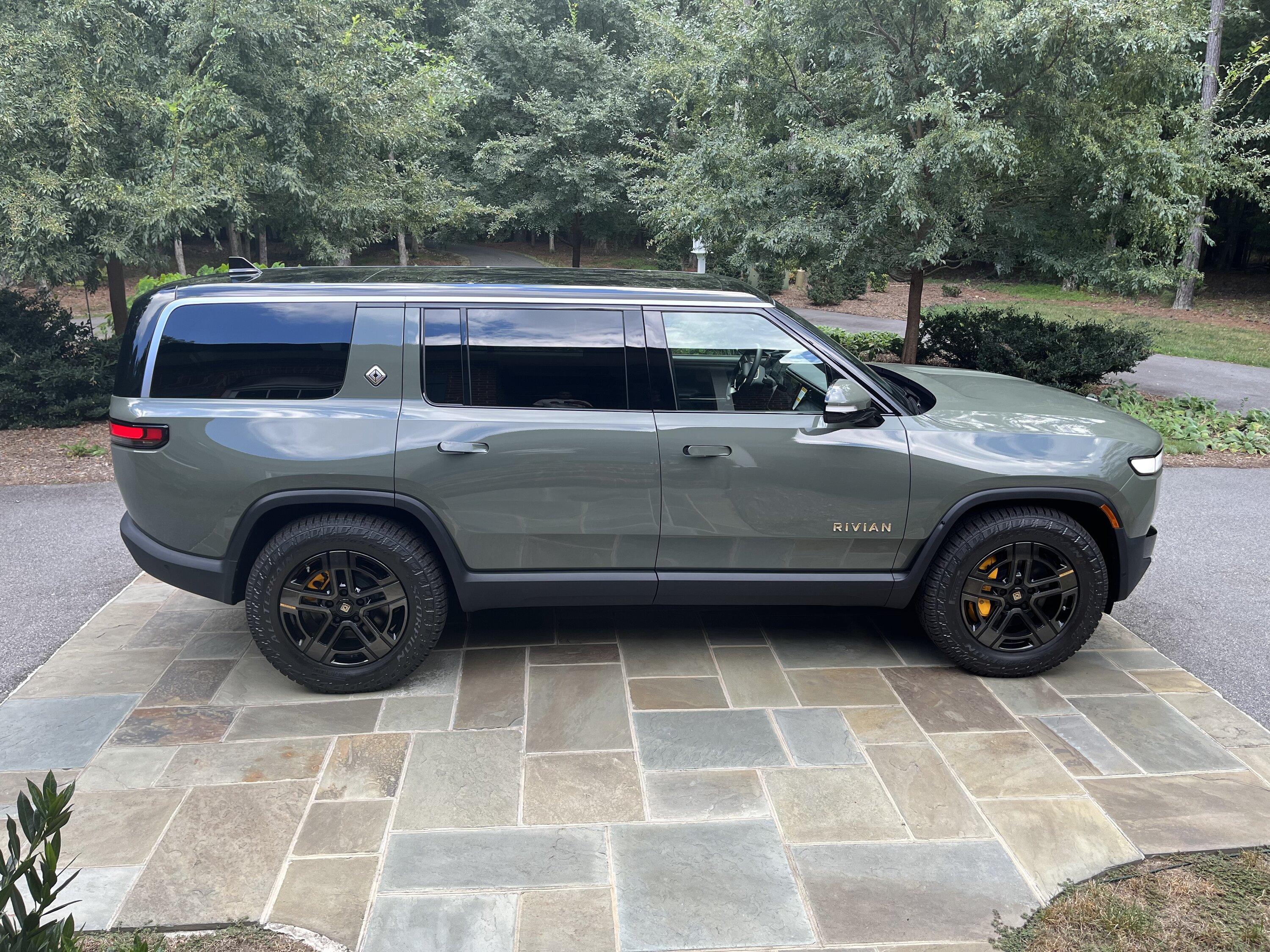 Rivian R1T R1S Our R1S is here! D0D5F006-7AD7-4449-BAE2-C1E9C0330411