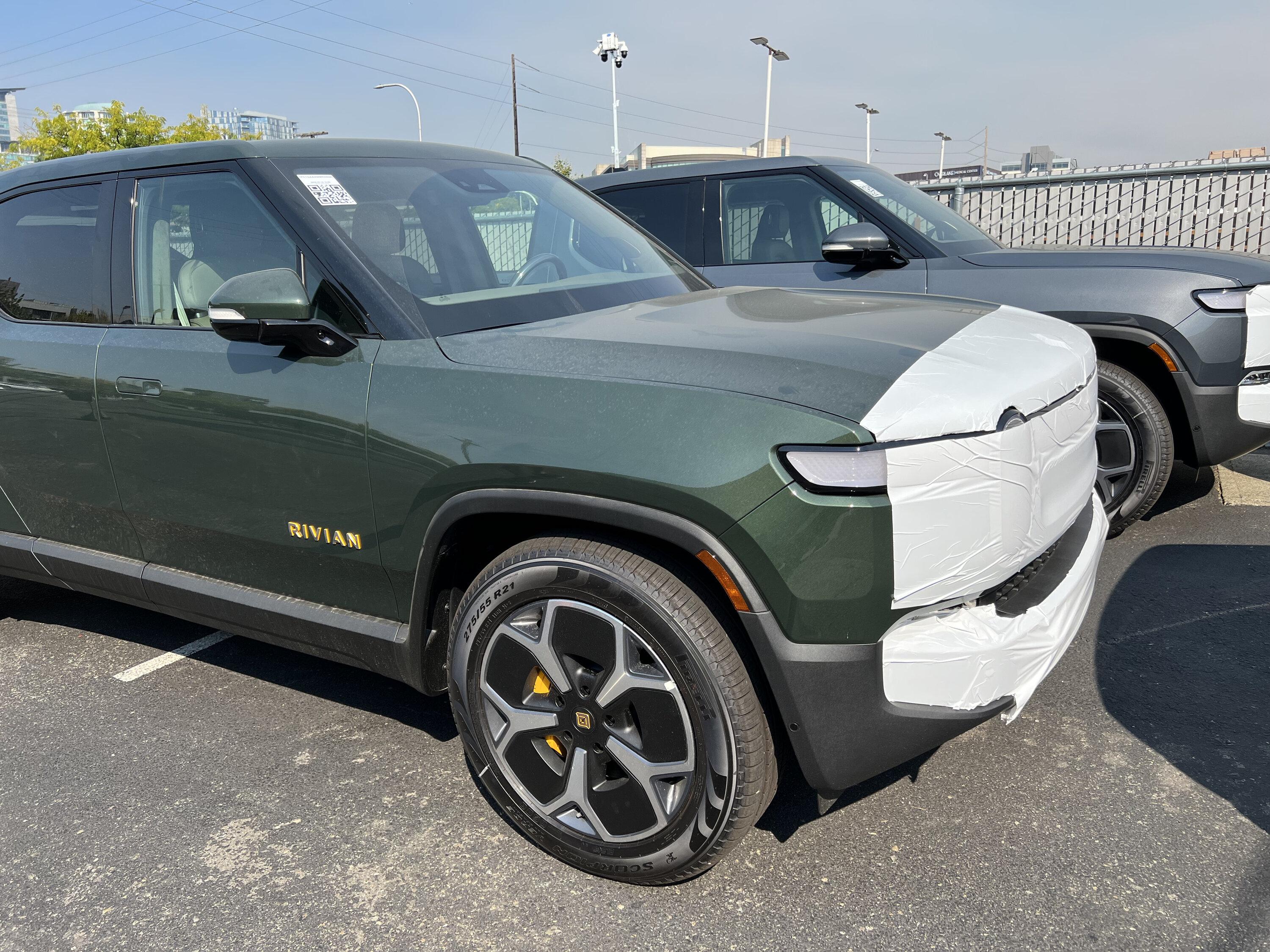 Rivian R1T R1S Aug/Sept R1S: confirmation email + guide assigned!! IMG_2608