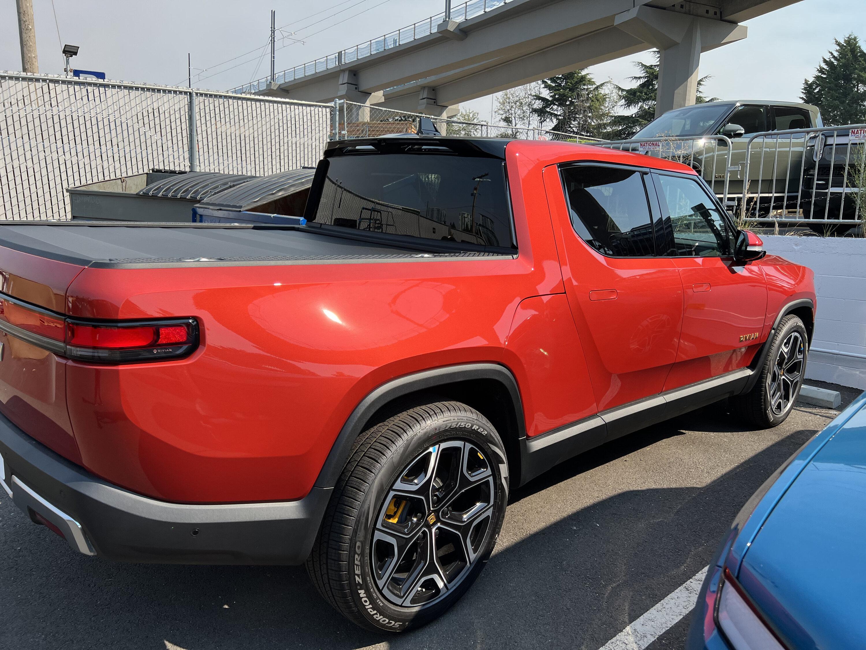 Rivian R1T R1S Aug/Sept R1S: confirmation email + guide assigned!! IMG_2615