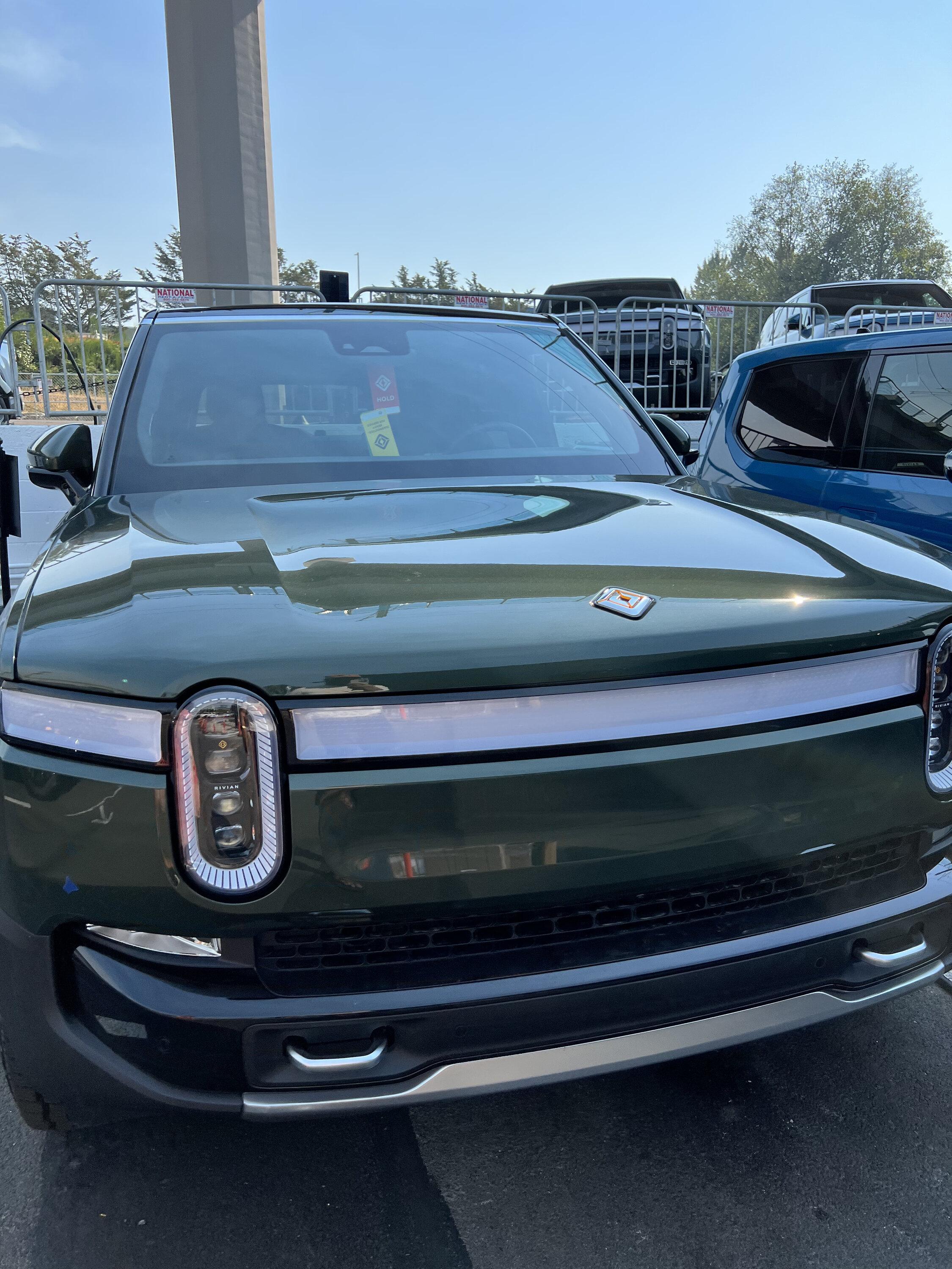Rivian R1T R1S Aug/Sept R1S: confirmation email + guide assigned!! IMG_2621