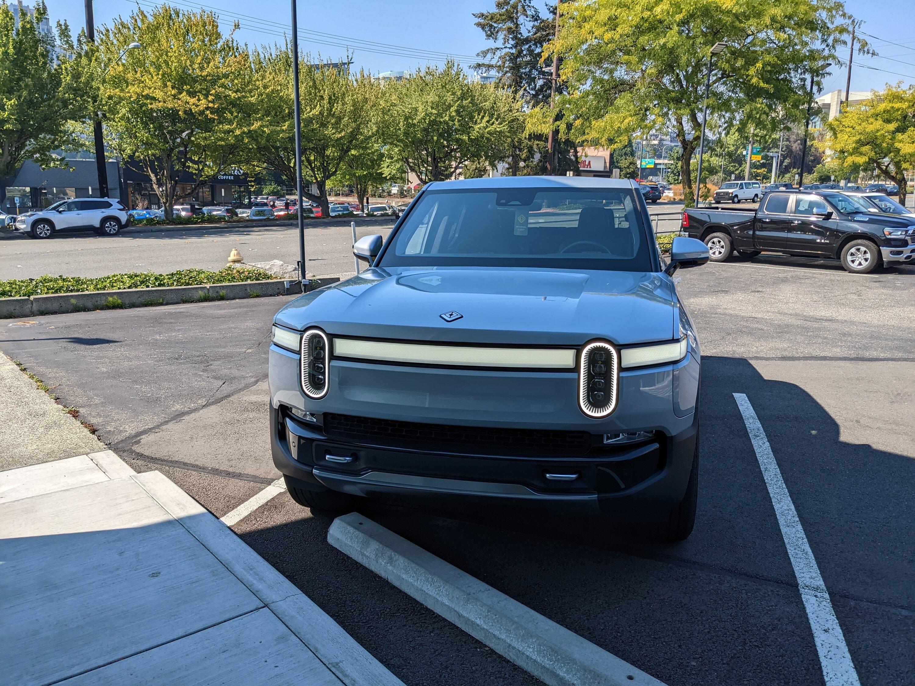 Rivian R1T R1S Aug/Sept R1S: confirmation email + guide assigned!! PXL_20220910_211949698