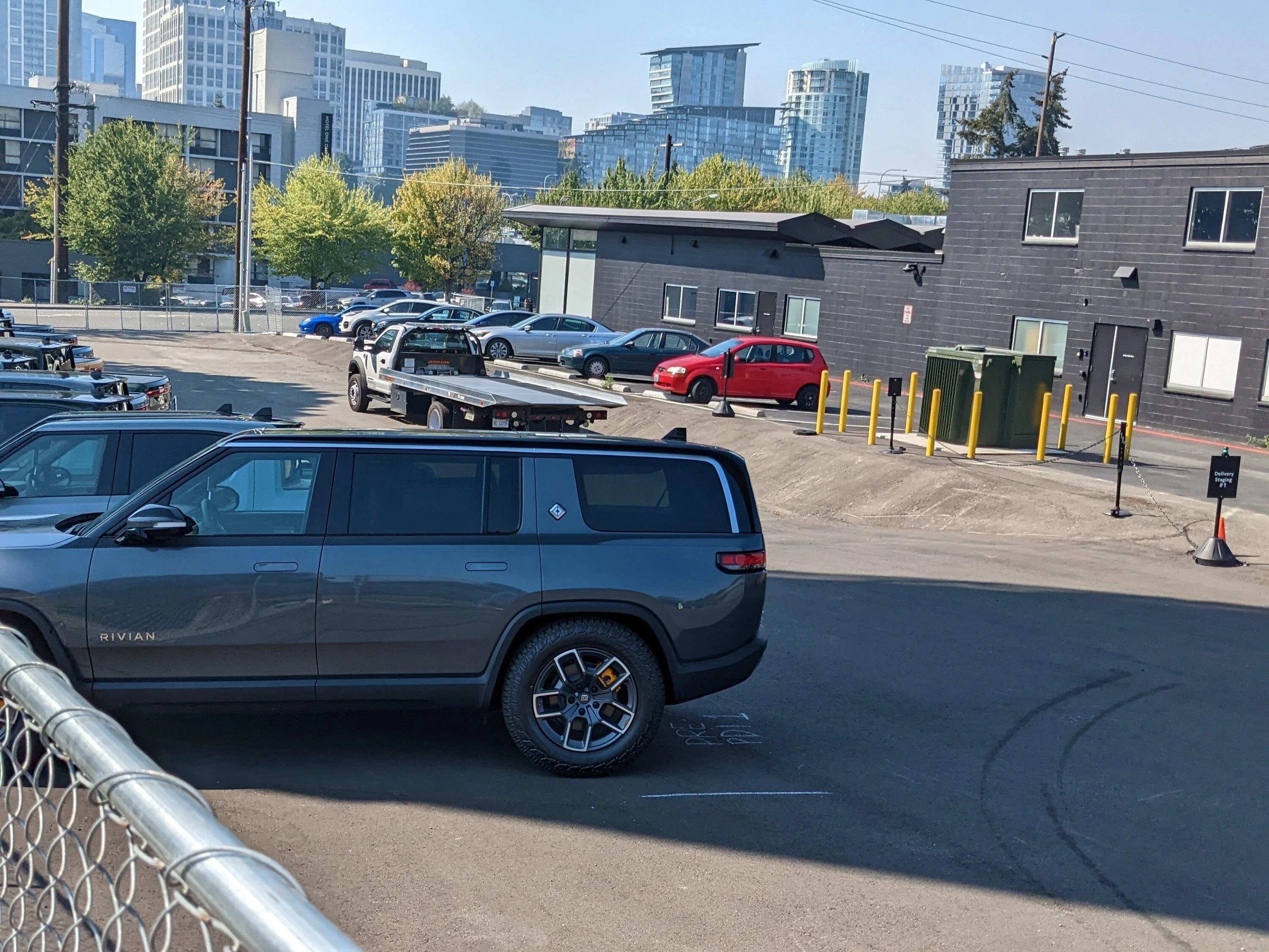 Rivian R1T R1S Aug/Sept R1S: confirmation email + guide assigned!! PXL_20220910_214655552