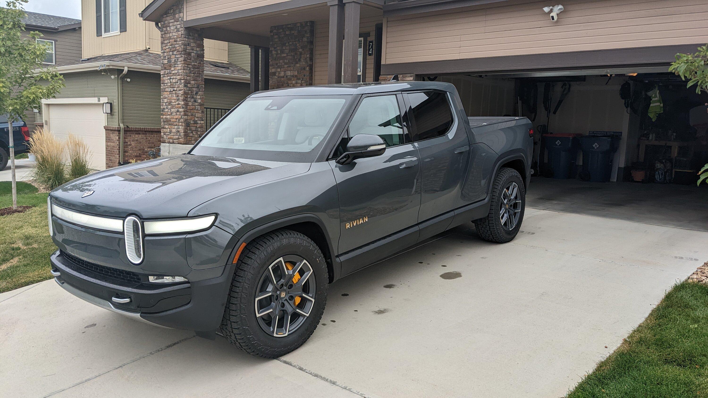 Rivian R1T R1S Colorado Checking In PXL_20220910_214134964