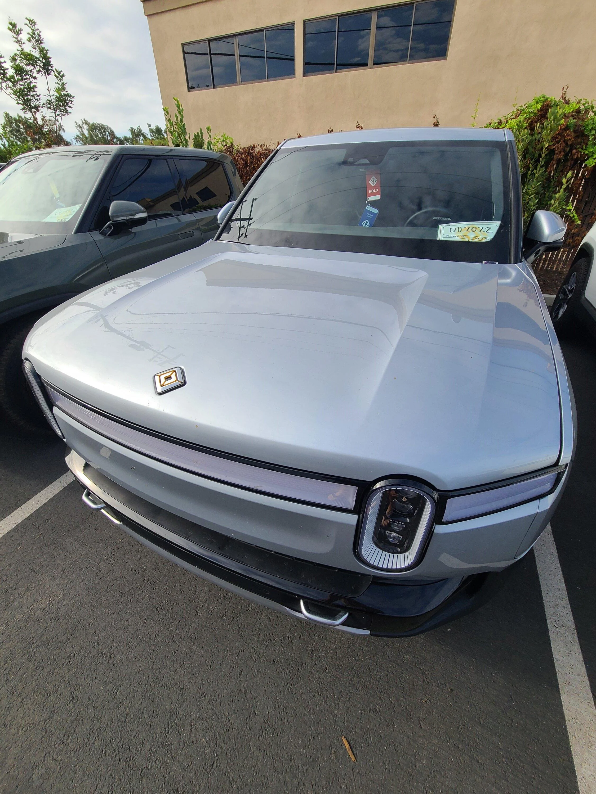 Rivian R1T R1S Any R1S pre-orders hear from guides recently? Lime2