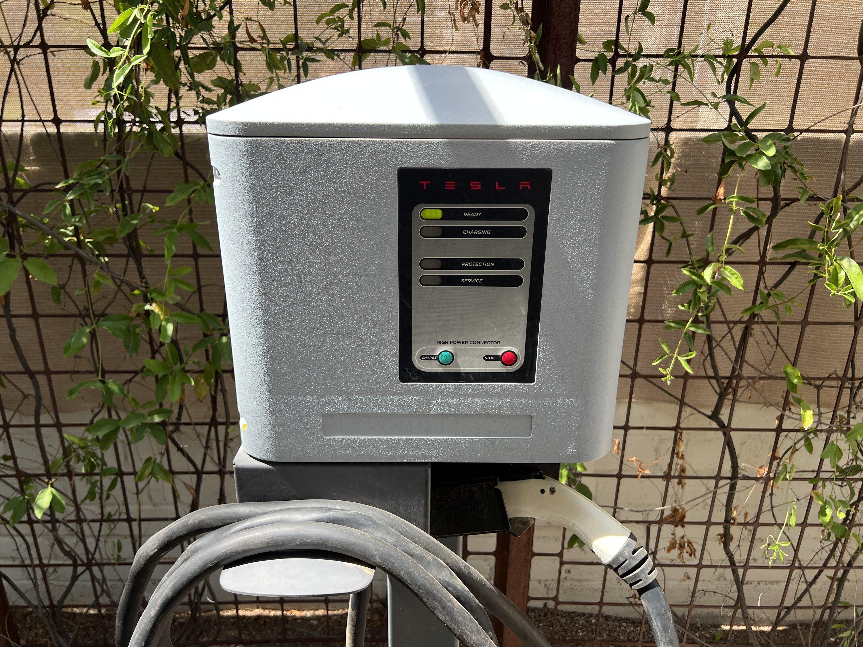 Rivian R1T R1S Show off your Level 2 Home Charger installs here IMG_2495.JPG