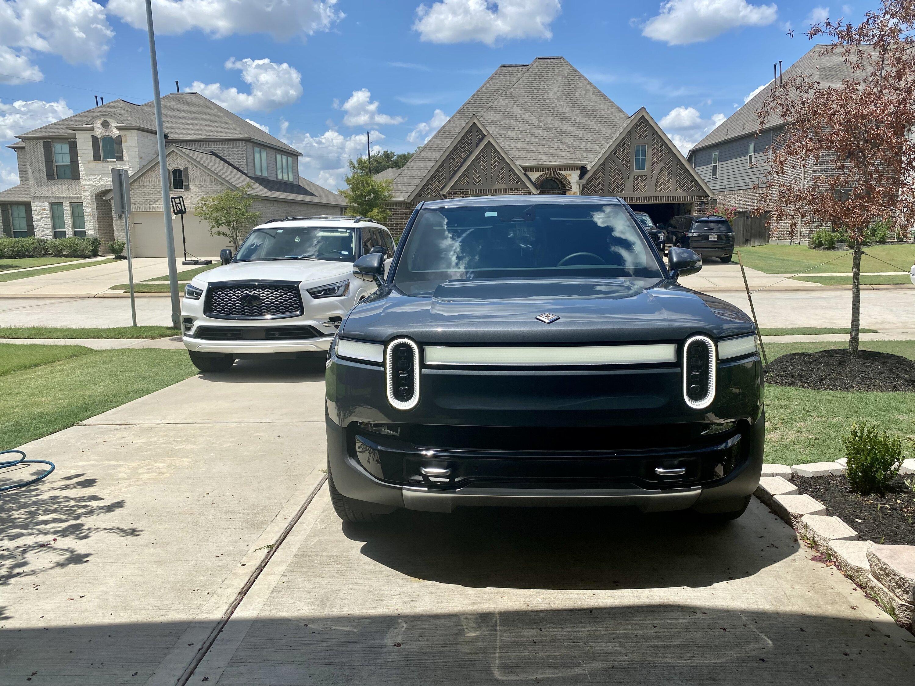 Rivian R1T R1S TWRAPS Light Smoke Headlight // DIY Install 8EB1BE7E-1695-419C-98F7-155A82AB2326