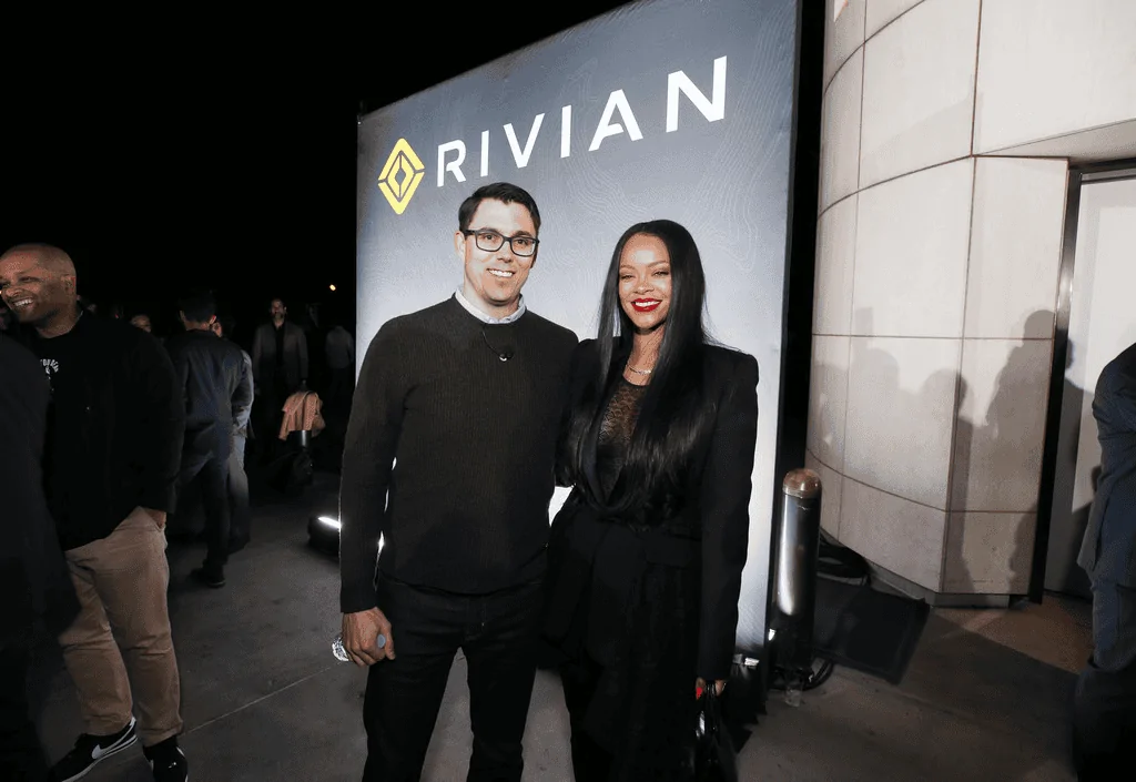 Rivian R1T R1S Entry / ingress into R1 is not that easy 1663034982245