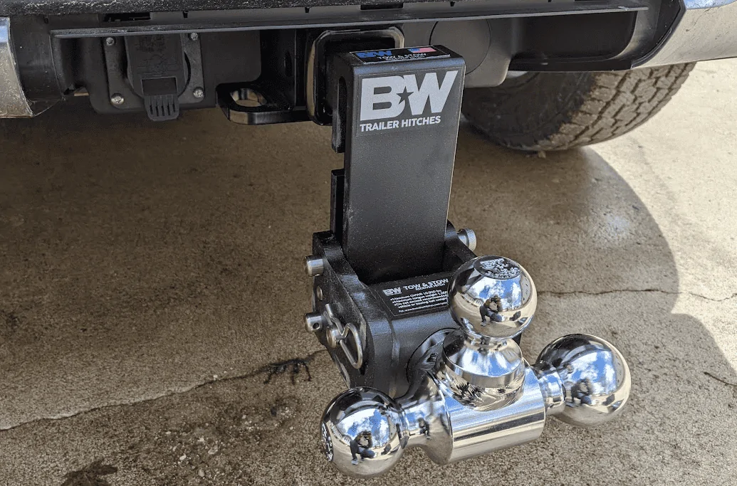 Rivian R1T R1S What trailer hitch are you guys using? 1663076668912