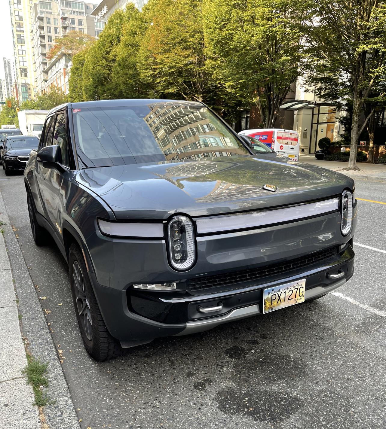 Rivian R1T R1S Canadian delivery timeframe IMG-3433