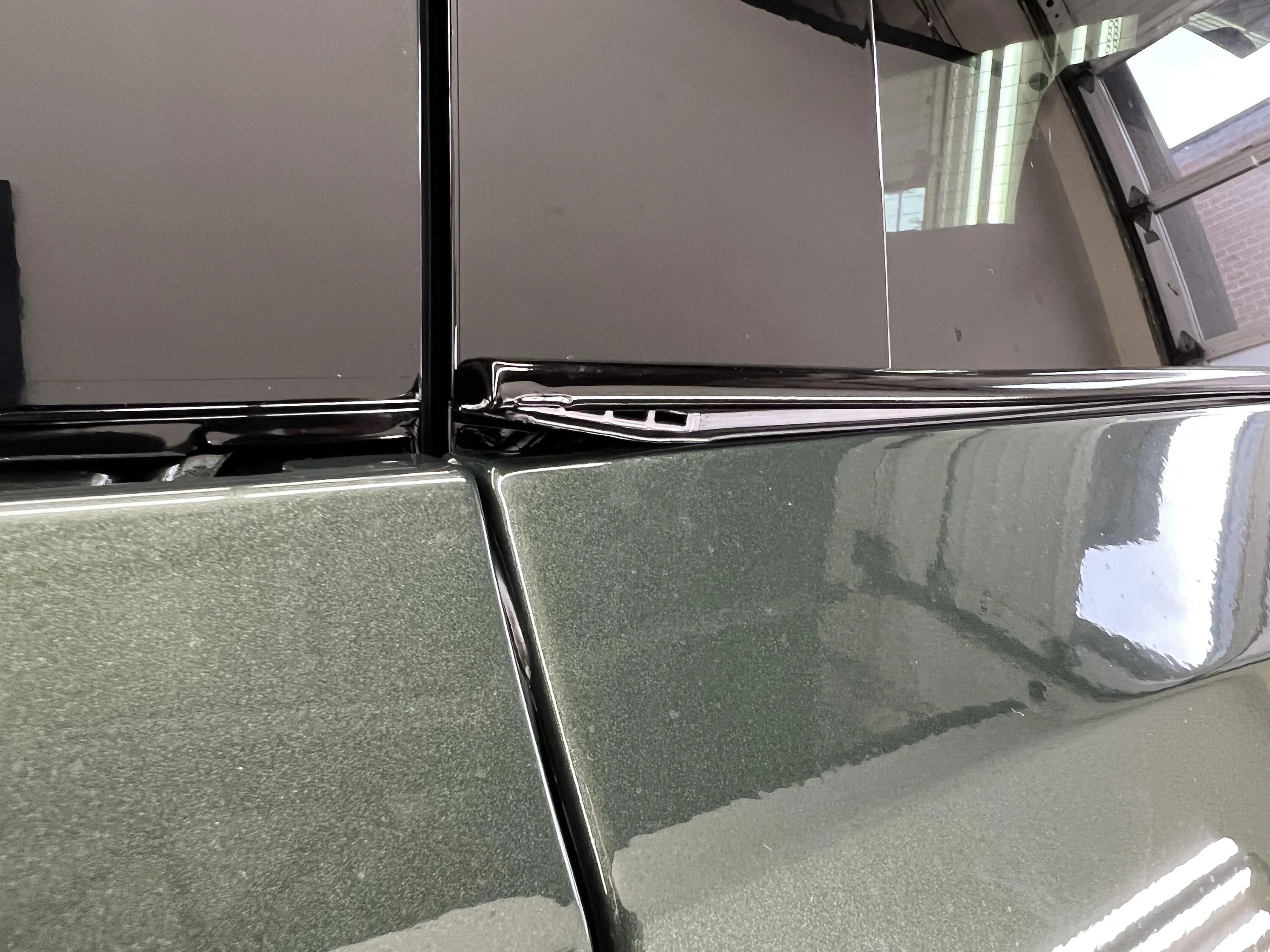Rivian R1T R1S Damaged Window Trim Experience C2031711-19F6-477C-96A4-A35C37F789A2