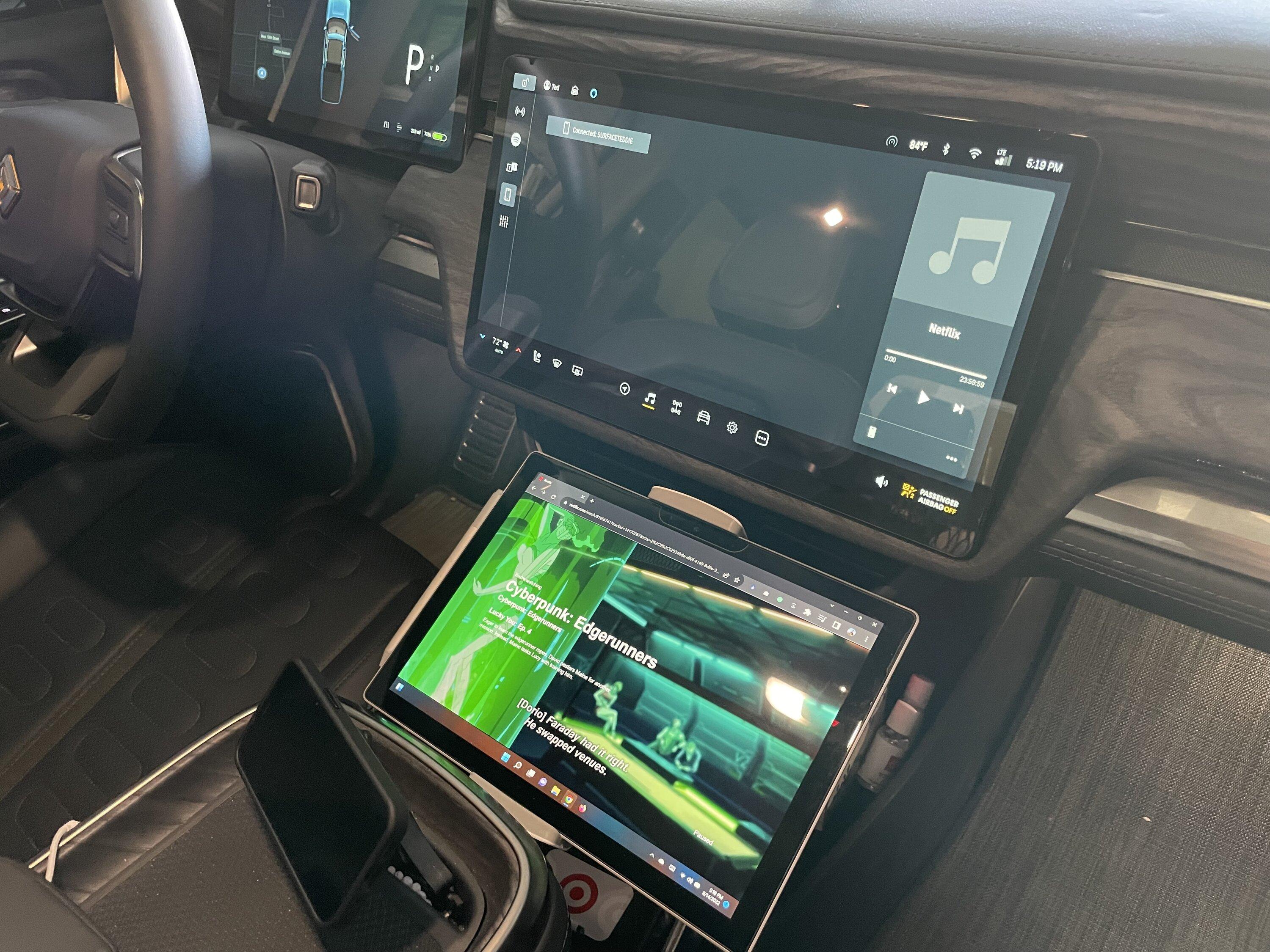 Rivian R1T R1S Mounting a cell phone.  Has anyone done it? IMG_9616
