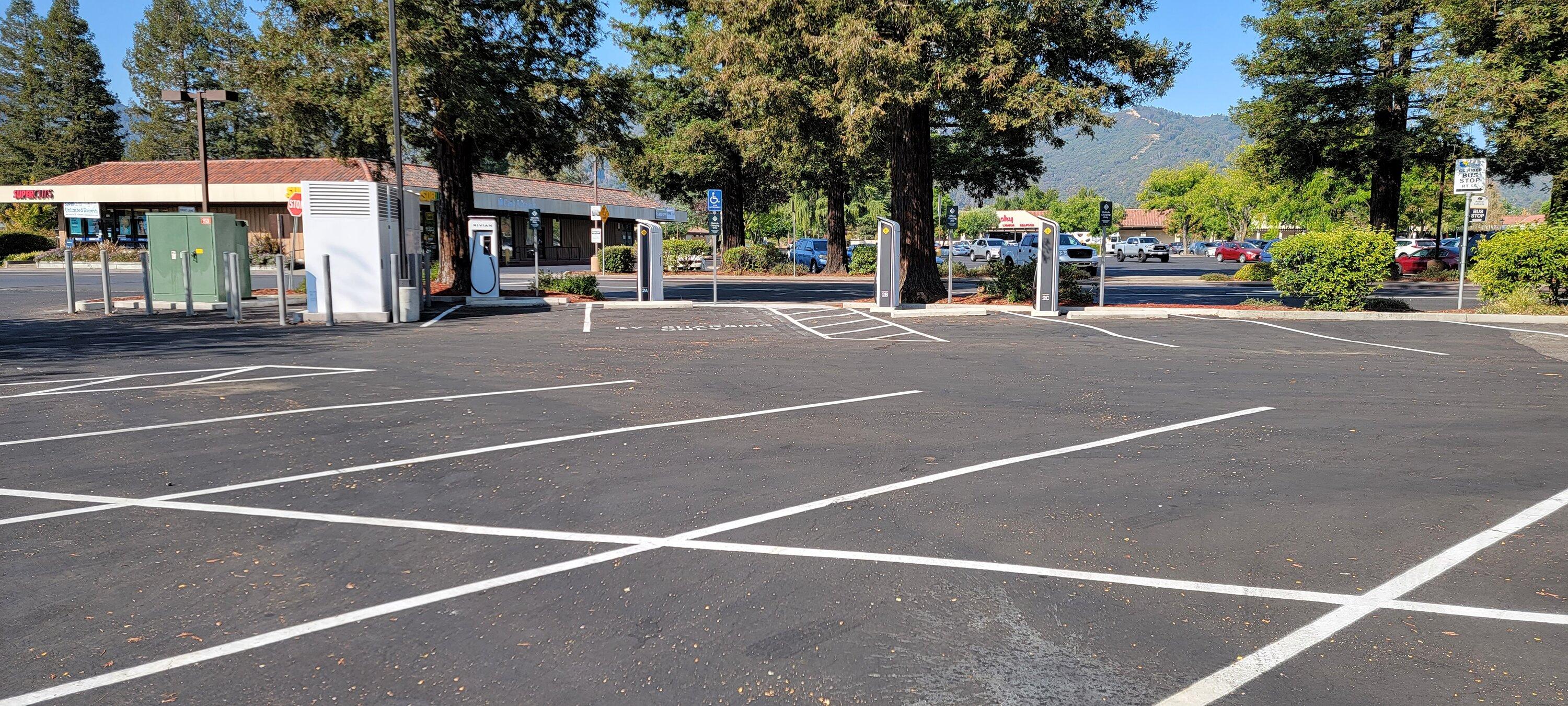 Rivian R1T R1S Rivian 200kw chargers near Eureka and Ukiah 20220915_100817