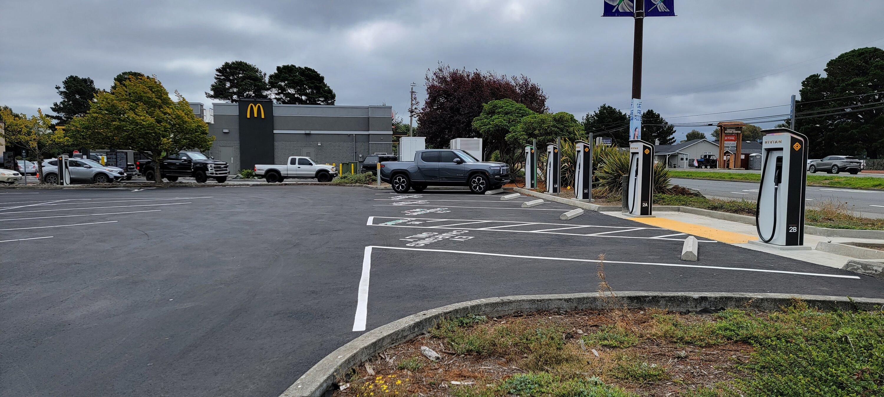 Rivian R1T R1S Rivian 200kw chargers near Eureka and Ukiah 20220915_124527
