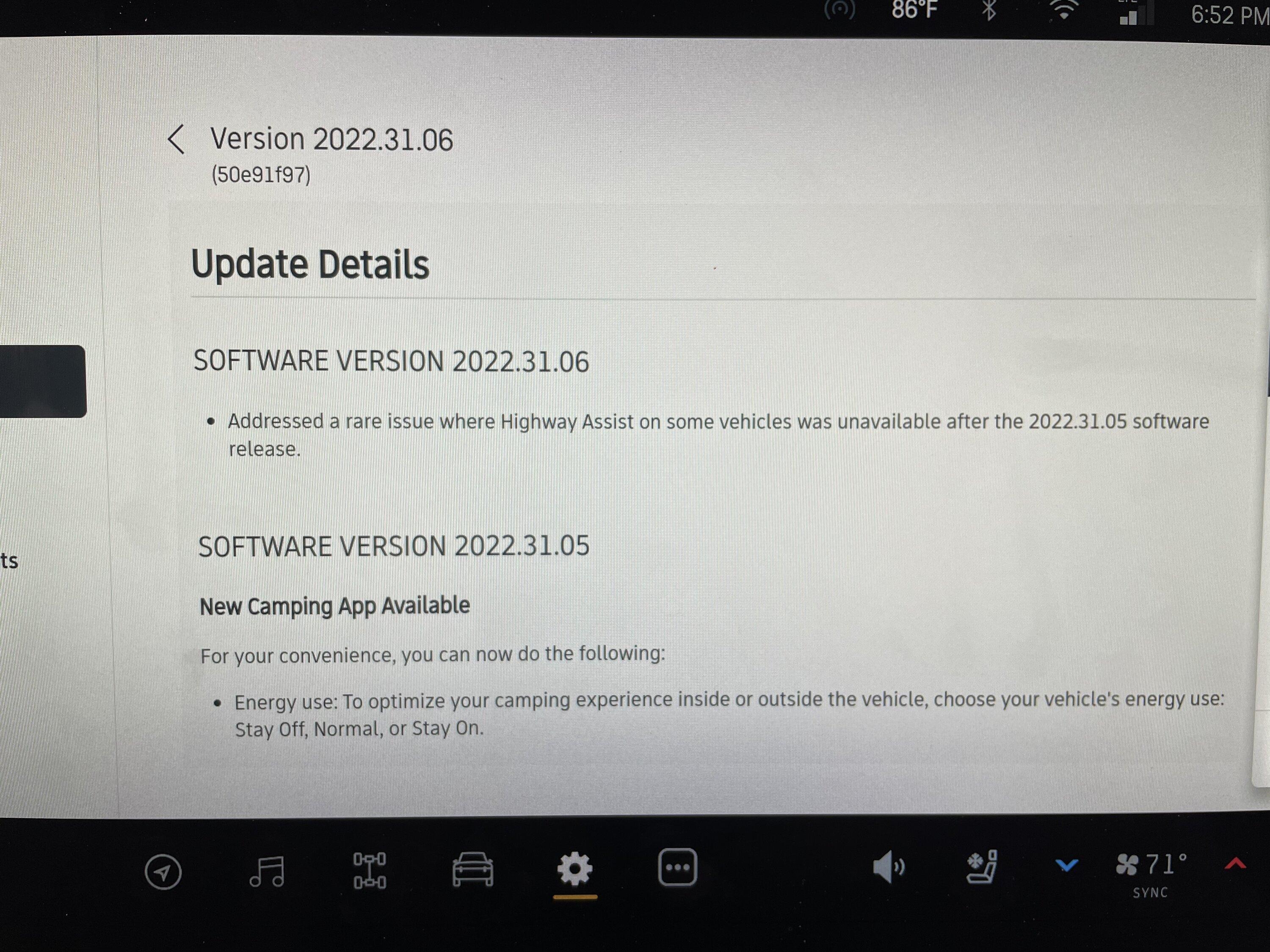 Rivian R1T R1S 2022.31.06 Software Version 6752D7F6-E8B9-41A4-914F-F164CC43F4BA