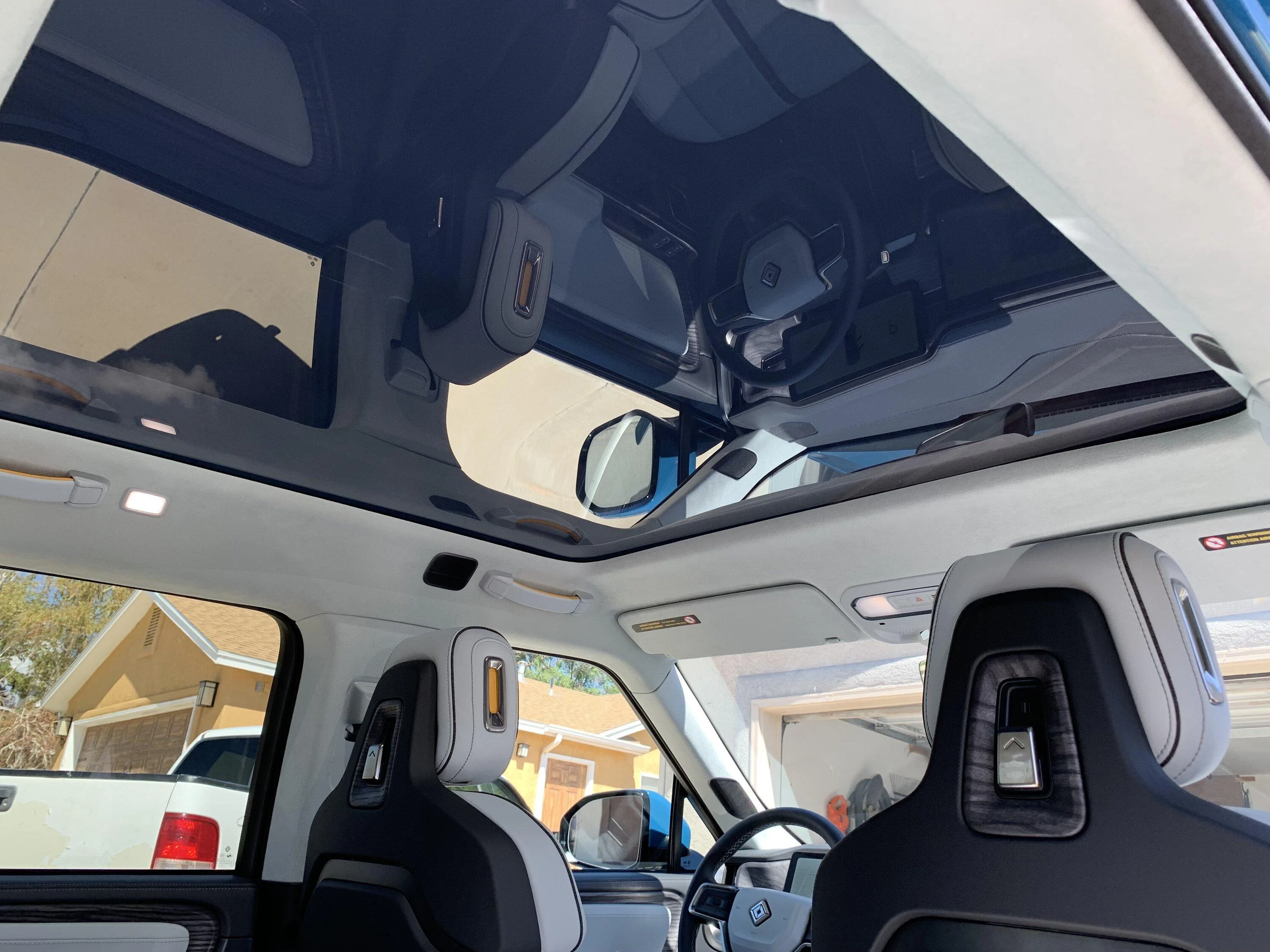 Rivian R1T R1S OCEAN COAST Rivian Interior Photos IMG_0420