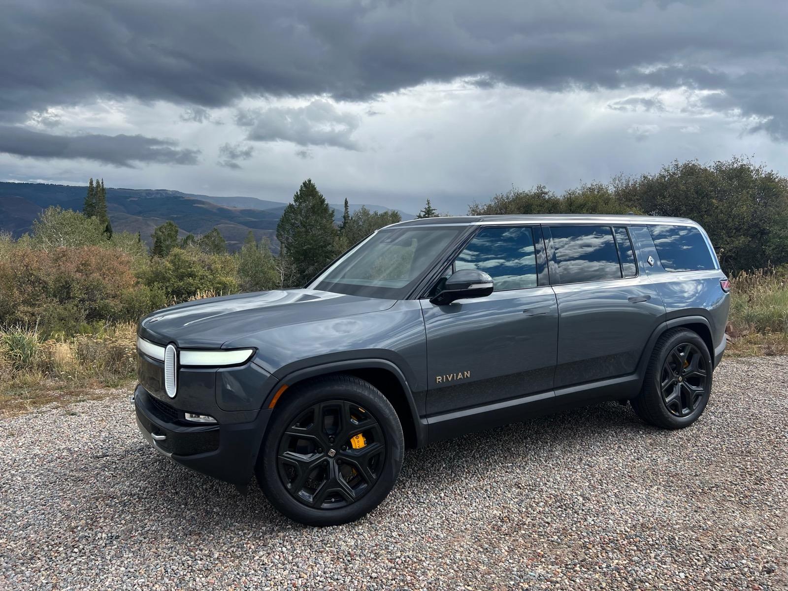 Rivian R1T R1S Another 2022 R1S Launch Edition for Sale! 9EE16096-35AE-4B13-83DF-FEF79D1F2741