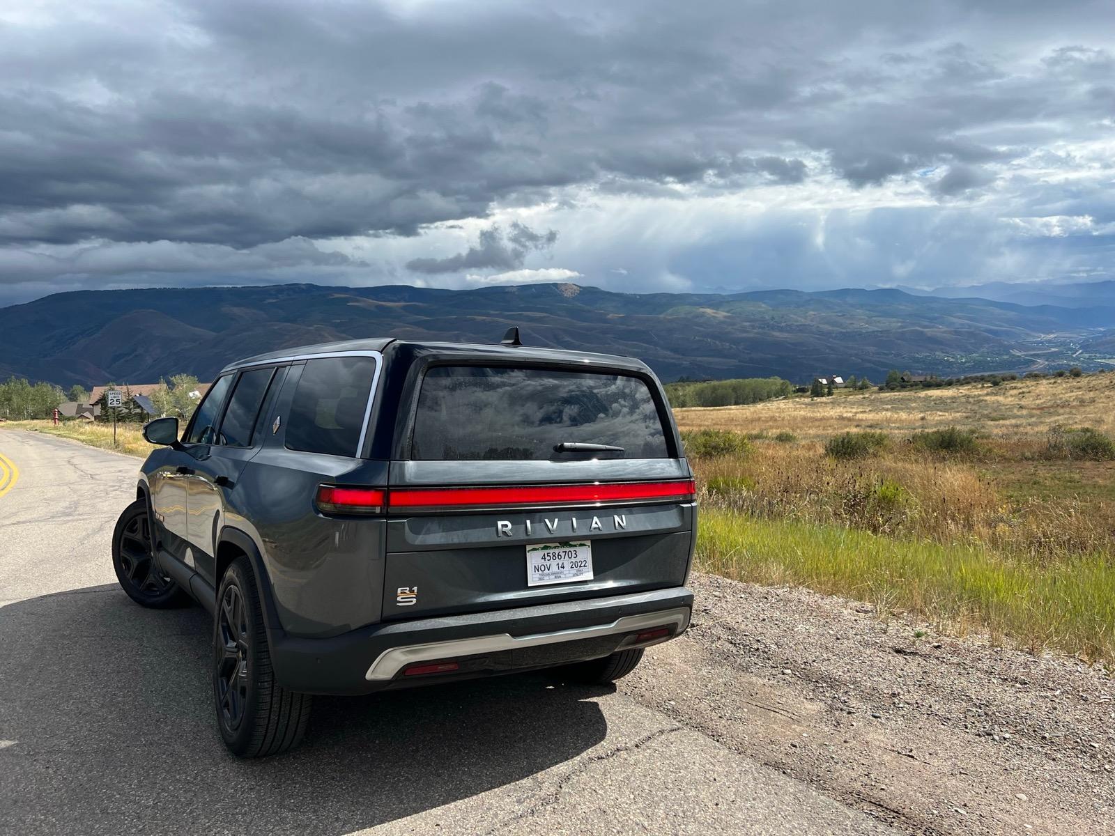 Rivian R1T R1S Another 2022 R1S Launch Edition for Sale! 6ED7DC1A-58CA-4F9D-96C8-344EA27D37F9