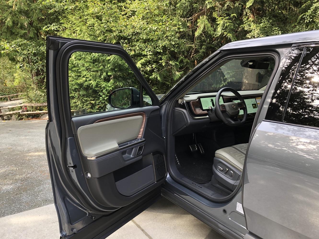 Rivian R1T R1S Forest edge with limestone or launch green IMG-5174