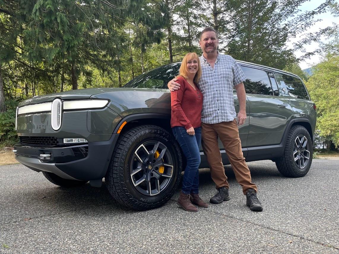 Rivian R1T R1S Took R1S Delivery After 1,000+ Days of Waiting R1S